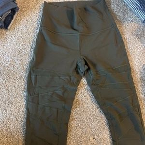 Olive Green Lululemon Wunder Under Size 4